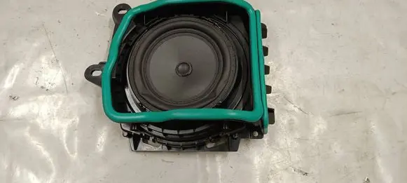 BMW 3 G20 G21 Subwoofer speaker 18353410