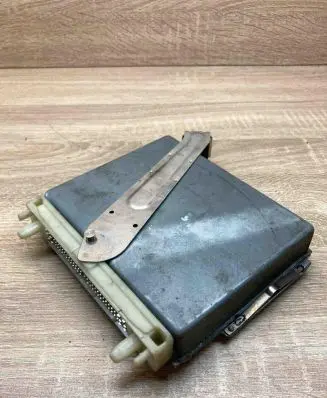 Volvo S70 V70 V70 XC Engine control unit/module ECU P01270297 0281001592