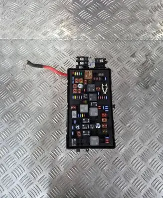 Opel Insignia A Fuse box set 13485545
