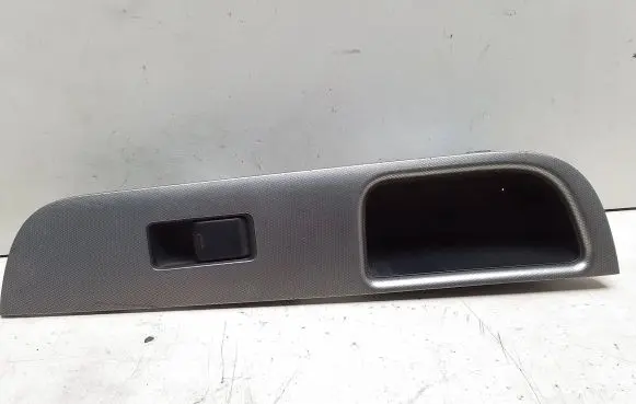 Nissan Tiida C11 Electric window control switch 82961EL11A