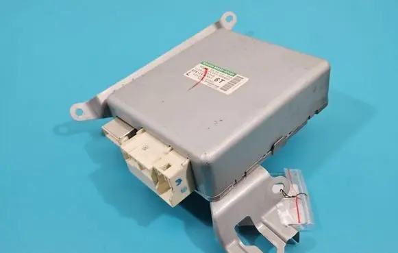 Toyota Corolla E140 E150 Central body control module 89650-02490 IMPRK1411325