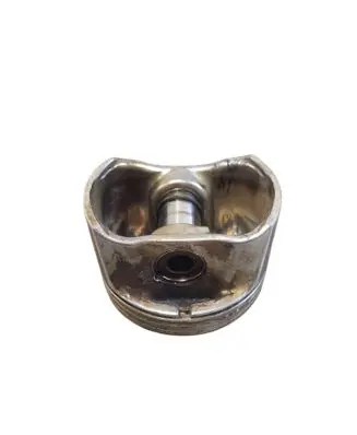 Volkswagen Golf V Piston 0000