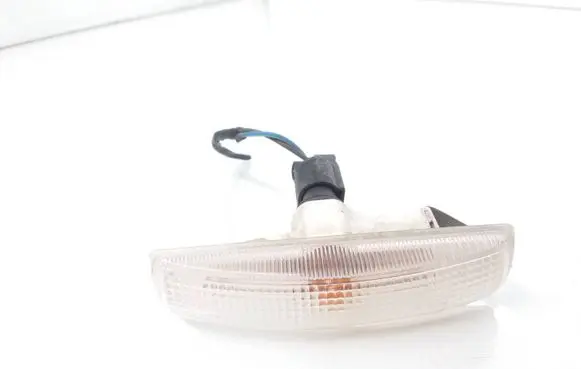 Land Rover Freelander 2 - LR2 Front fender indicator light CH9H2213N330A