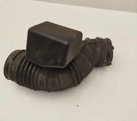 Volvo V70 Air intake hose/pipe 30636180
