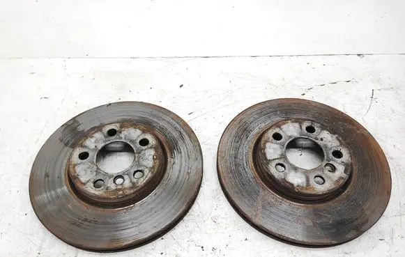 BMW 2 F46 Front brake disc