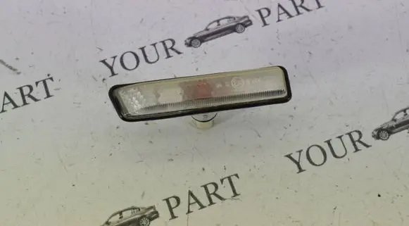 BMW X5 E53 Front fender indicator light 7164491