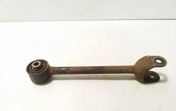 Rear control arm