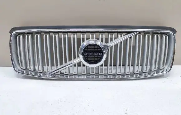 Volvo XC90 Front bumper upper radiator grill 31425935 31425931