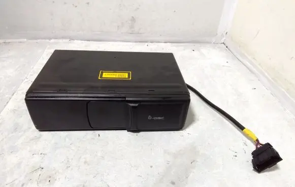 Volkswagen Touareg I CD/DVD changer 1J6035111