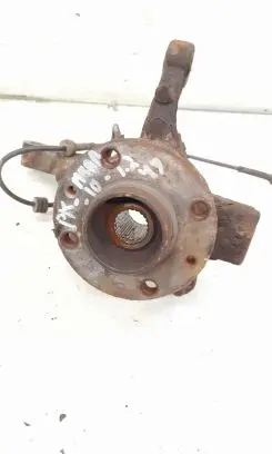 Nissan Micra Front wheel hub
