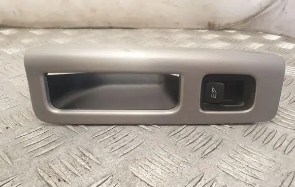 Volvo V50 Electric window control switch 8663819 30774163