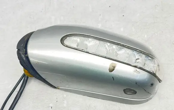 Mercedes-Benz S W220 Front door electric wing mirror A2208101516