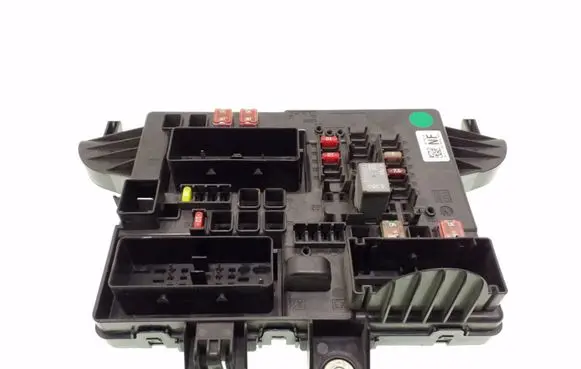 Opel Insignia A Fuse module 13277322 1327732203