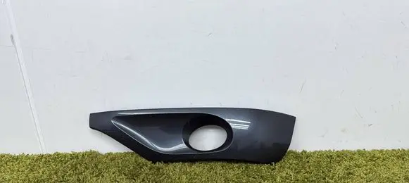 Volkswagen Touareg II Front bumper lower grill 7p6807489b