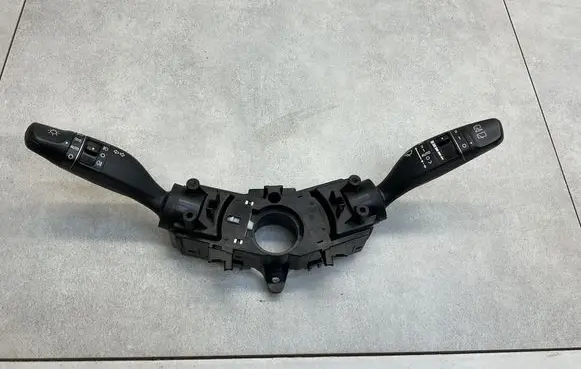 Hyundai Tucson TL Wiper turn signal indicator stalk/switch 93403D7960