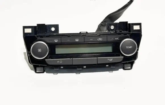 Toyota Avensis T270 Climate control unit 5590005600 0768J 16198