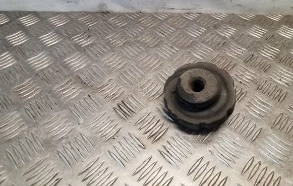 Audi Q5 SQ5 Rear coil spring rubber mount 8K0512149C