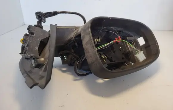 Volvo S60 Front door electric wing mirror 31402553
