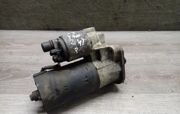 Volvo V70 Starter motor 0001108167