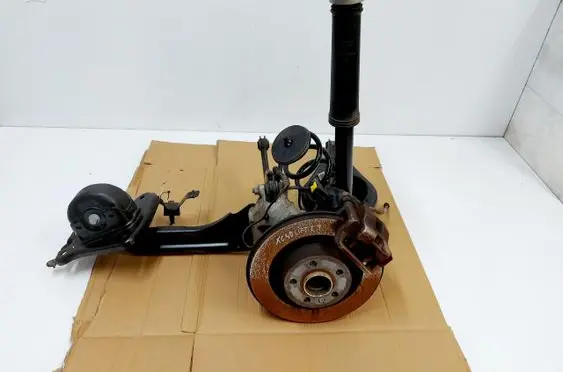 Volvo XC40 Rear shock absorber/damper 32246249