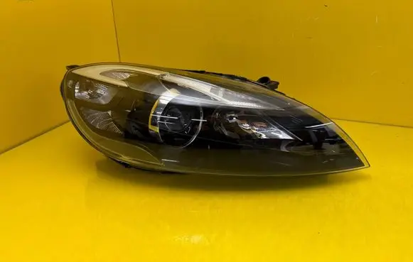 Volvo V40 Headlight/headlamp 31283333