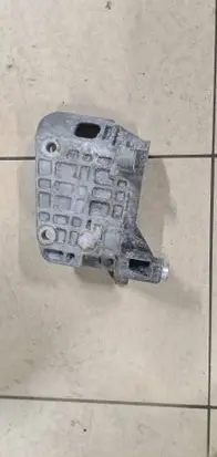 Audi A8 S8 D4 4H Generator/alternator bracket 059903143AJ