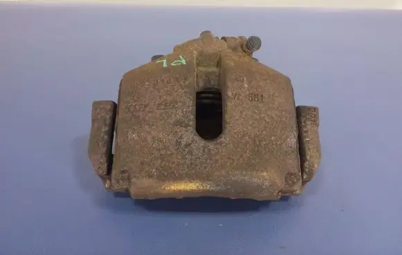 Skoda Octavia Mk2 (1Z) Front brake caliper