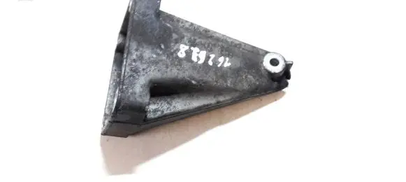 Mercedes-Benz C W203 Engine mounting bracket a1112231704