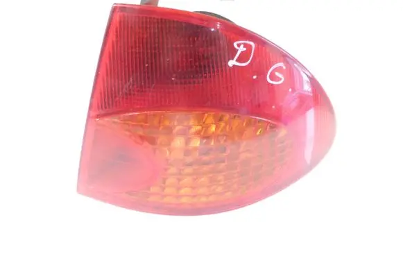 Toyota Avensis T220 Rear/tail lights 2329