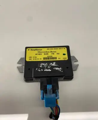 Mercedes-Benz ML W163 Transfer box differential control unit A1635457932 4450000051E