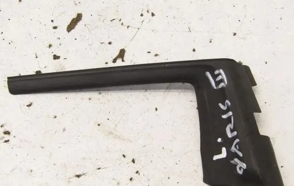 Toyota Yaris Wiper trim 538670D090