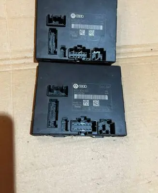 Audi A5 8T 8F Seat control module 8T0959760 2703070001