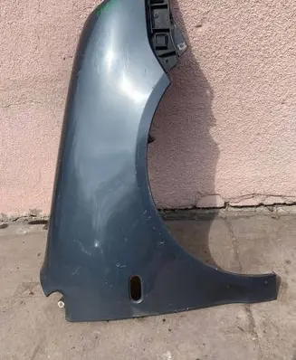Volkswagen Polo IV 9N3 Fender