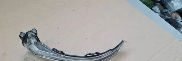 Audi A4 S4 B9 8W Mirror indicator light 8W0949101