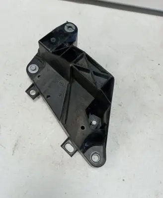 Radiator support slam panel bracket