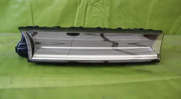 Volkswagen Transporter - Caravelle T7 Headlight/headlamp