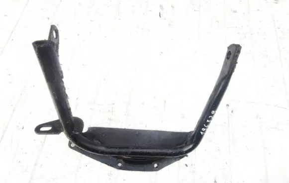 Renault Megane I Engine mounting bracket 