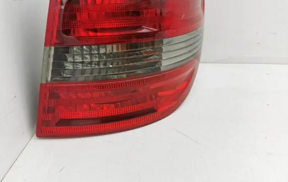 Mercedes-Benz B W245 Rear/tail lights A1698201464