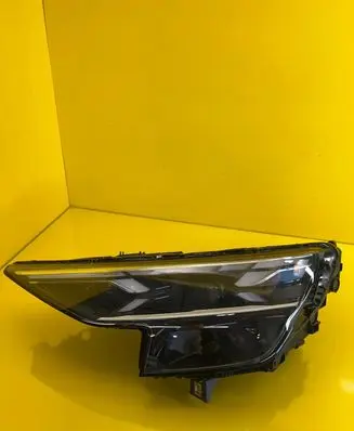 Audi Q8 Headlight/headlamp 4M8941085