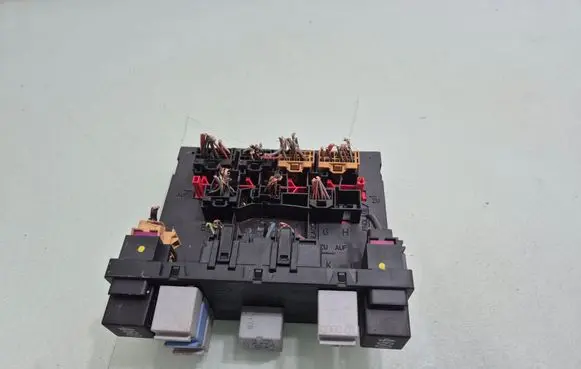 Volkswagen PASSAT CC Comfort/convenience module 3C8937049E