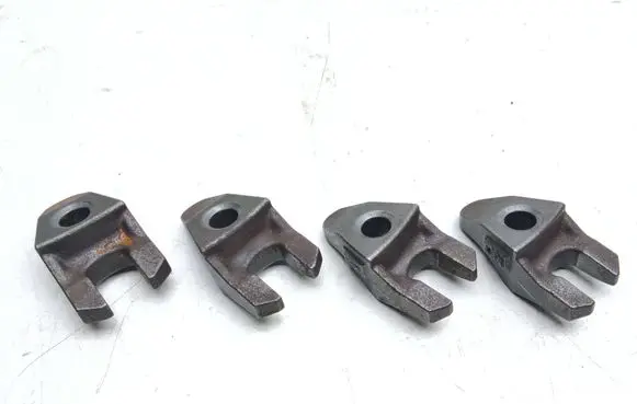 Volvo V40 Fuel Injector clamp holder