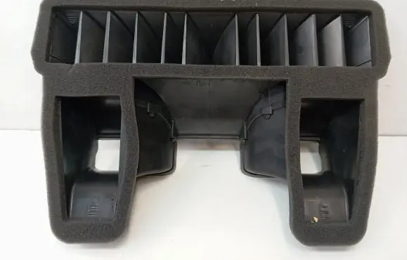 Porsche Macan (95B) Dash center air vent grill 95B858431A