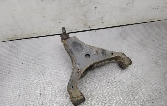 Mercedes-Benz Sprinter W906 Front lower control arm/wishbone