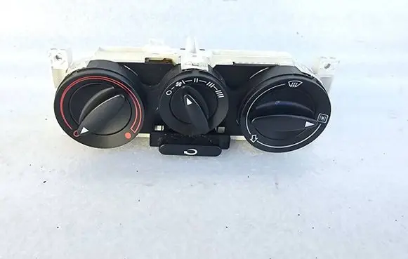 Audi A4 S4 B5 8D Climate control unit 8L0819045A 90151098