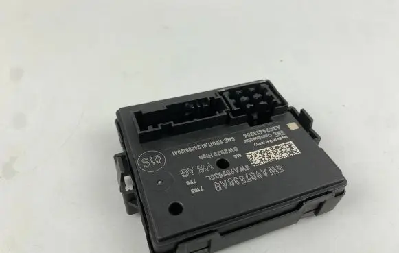 Volkswagen Golf VIII Gateway control module 5WA907530AB