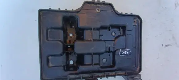 Battery tray
