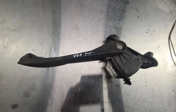 Volvo V70 Accelerator throttle pedal 30636003 6PV00853700 070703