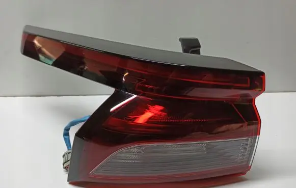 Nissan Qashqai J12 Rear/tail lights 