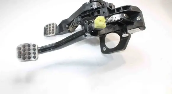 Mercedes-Benz B W245 Brake pedal A1692900901