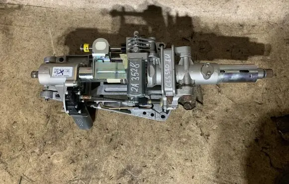 Mercedes-Benz CLS C218 X218 Steering rack mechanical part A2124602416
